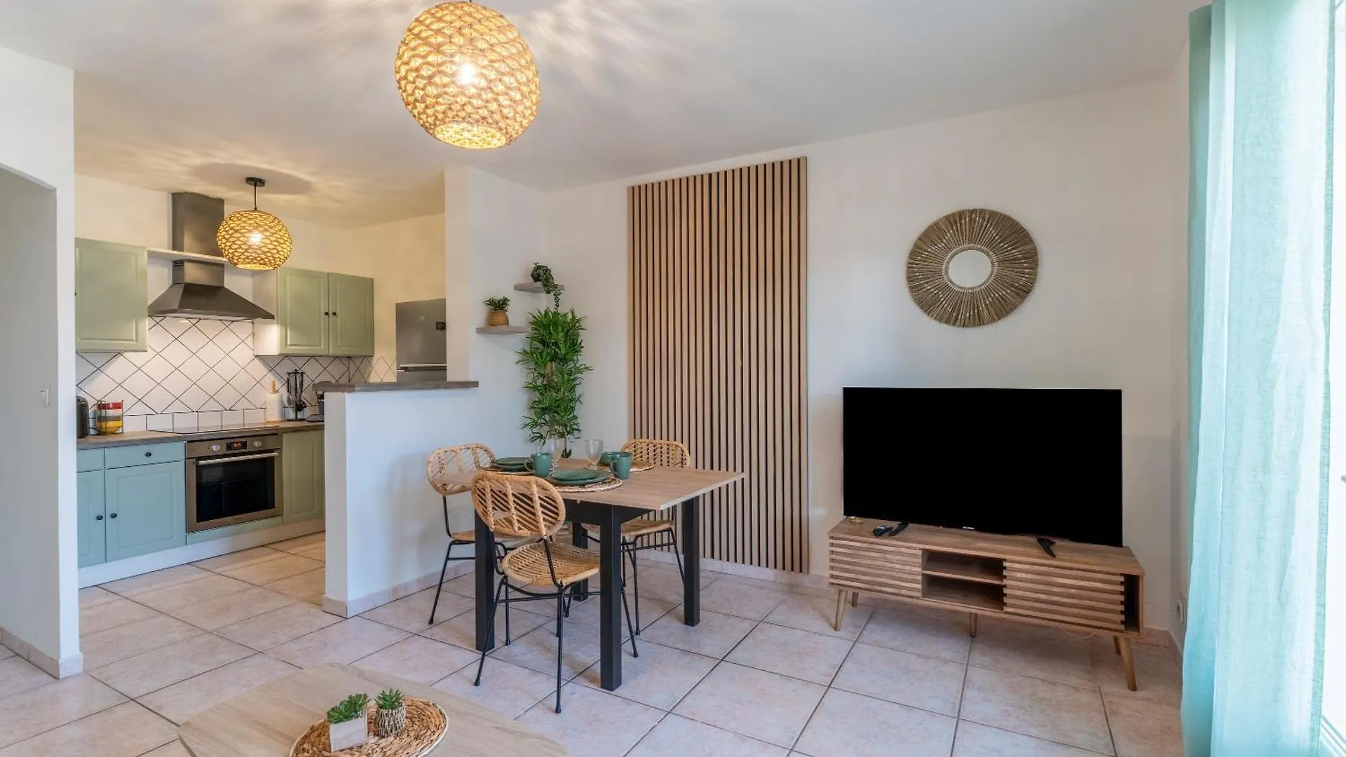 Charmante Maisonnette A Sorgues Holiday home