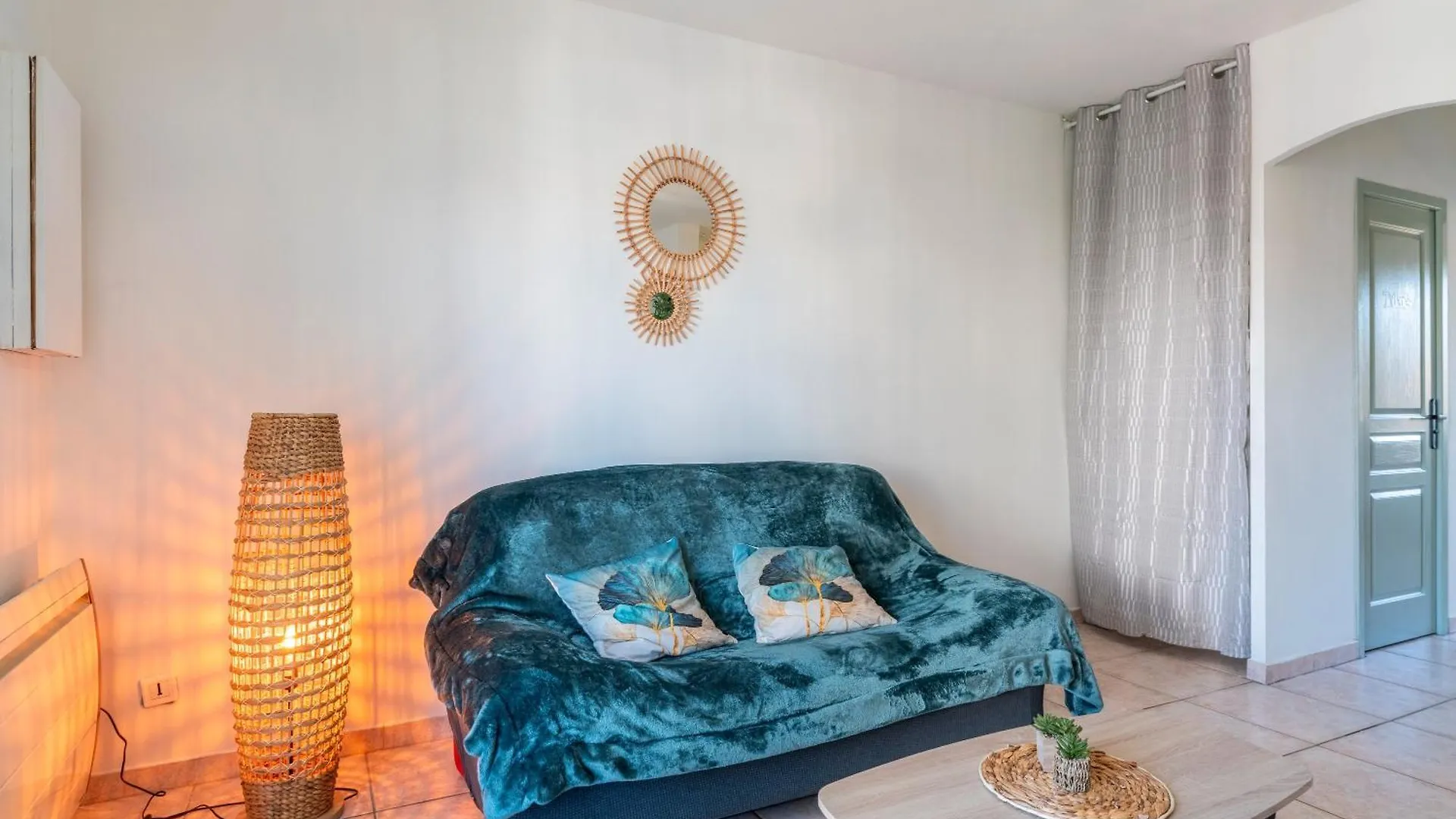 Holiday home Charmante Maisonnette A Sorgues